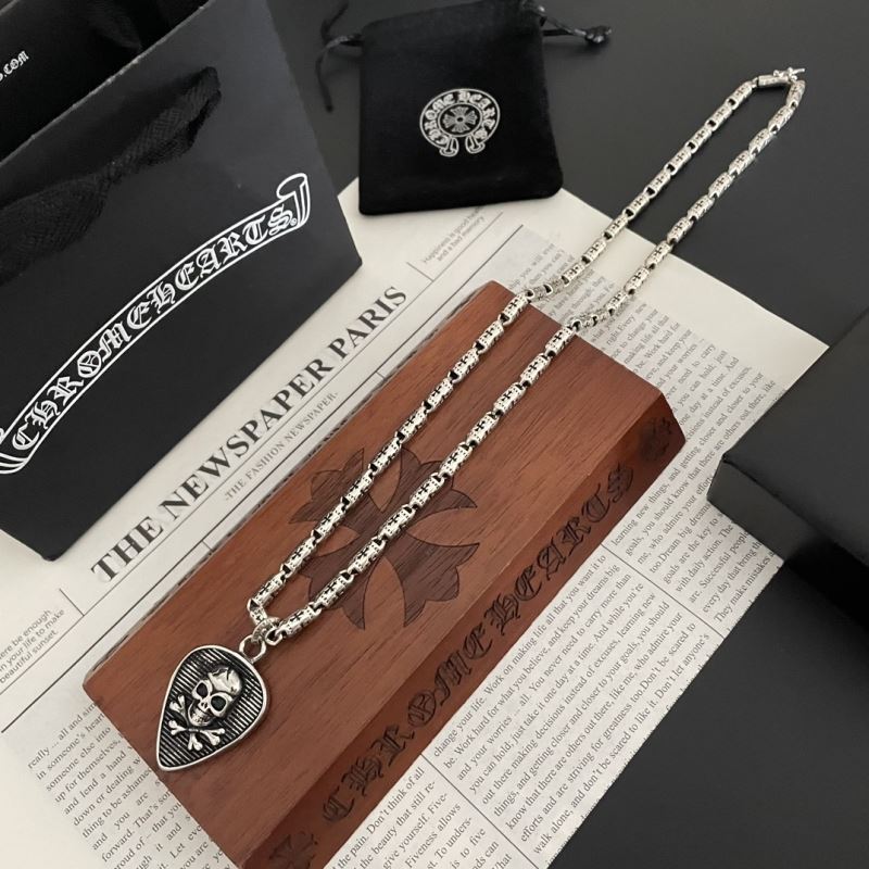 Ch**me He**ts necklaces